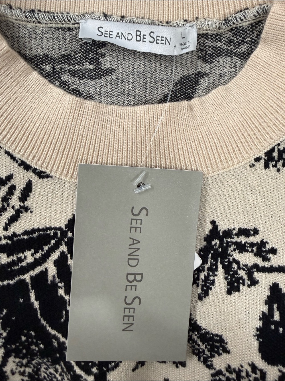 See and Be Seen Floral Scalloped Hem Sweater Top Large Black Tan NWT - Picture 6 of 7